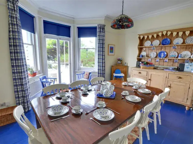 Holiday Home Marine