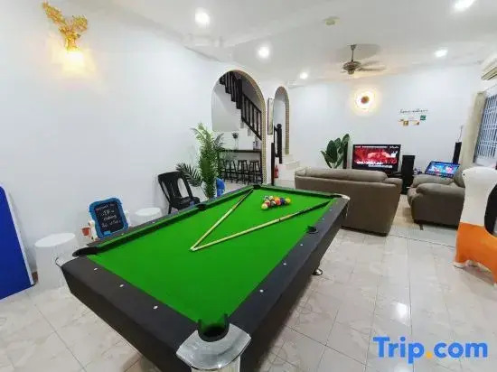 TF Klebang Private Pool Villa by Jeffery Lam Home Management