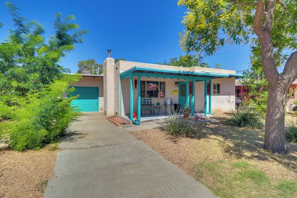 Dog-friendly Albuquerque Home: 1 Mi to U of NM!