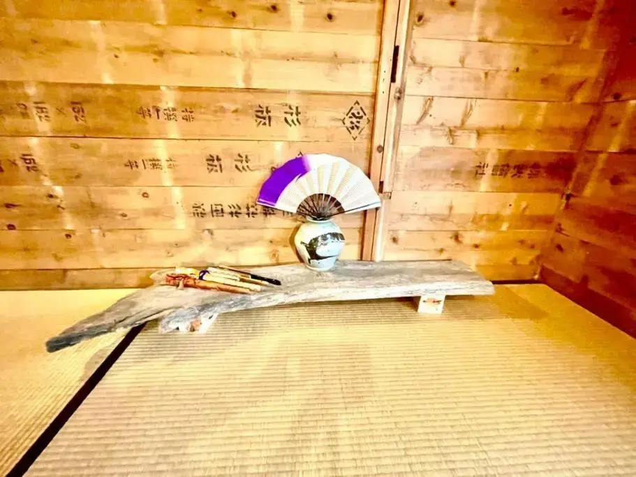 三丁庵 桜祭りに行こう カップルプランに長期滞在プランもあります We have long stay plan in Old Japanese modern style house