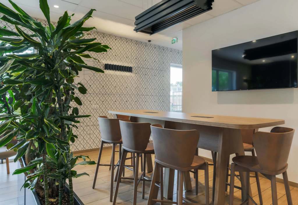 B&B Hôtel Thionville Centre Gare Porte du Luxembourg A31- Confort climatisé