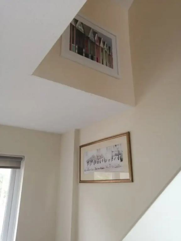 London's Calling U! A Lovely 2 Bedhome Sleeps 1-5!