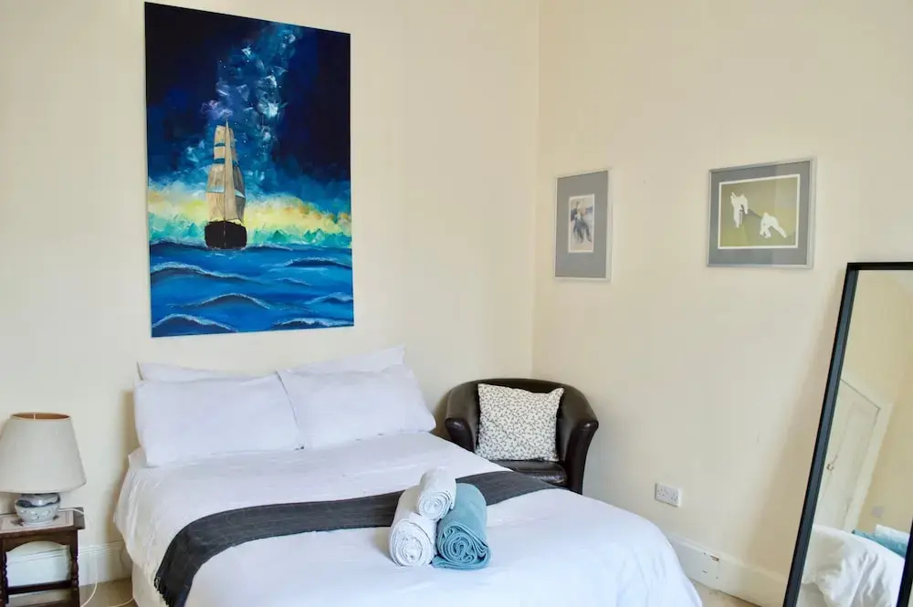 Spacious Flat in Central Stockbridge