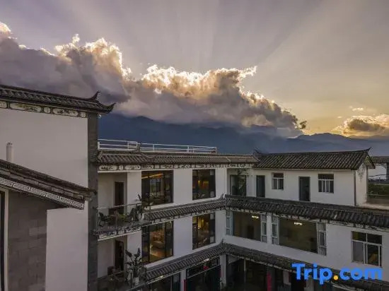 Shiman Homestay (Erhai Ecological Corridor)