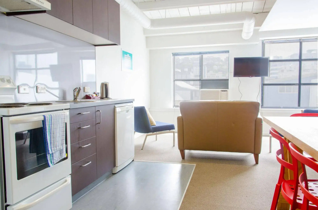 The Setup on Dixon - Hostel