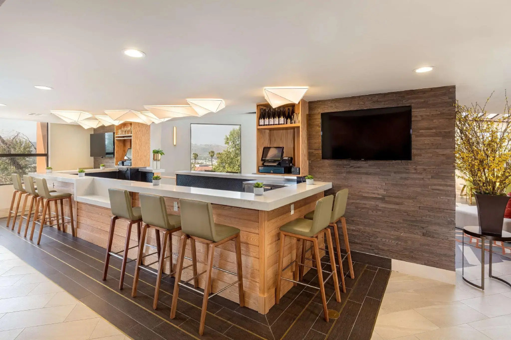 Doubletree By Hilton Pomona