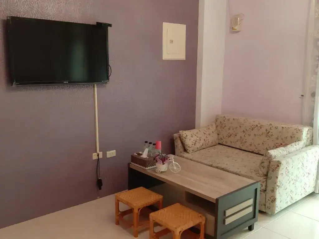 NiHuiHoung Bed and Breakfast