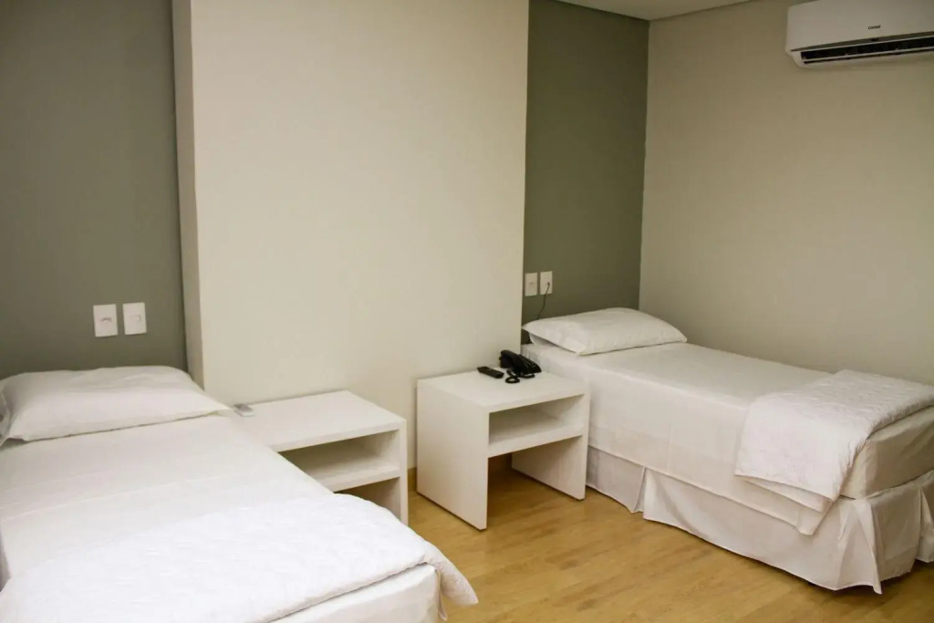 Select Hotel