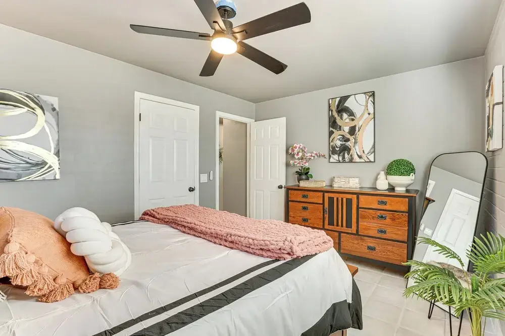 Walk to Scottsdale Stadium: Remodeled Home!