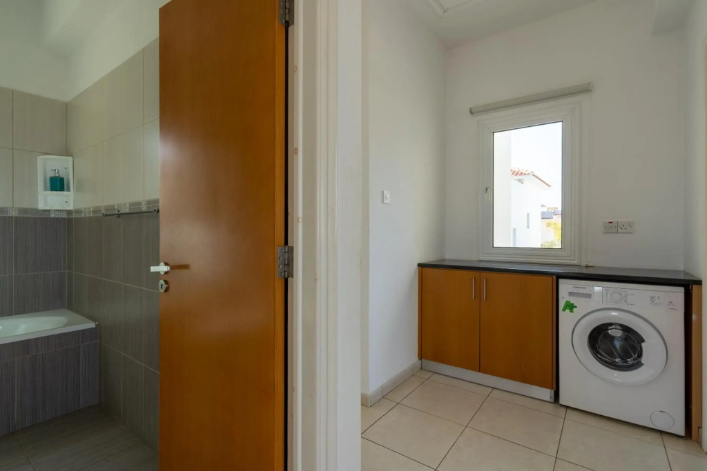 Casa Yasmina-3-Bedroom Villa in Protaras