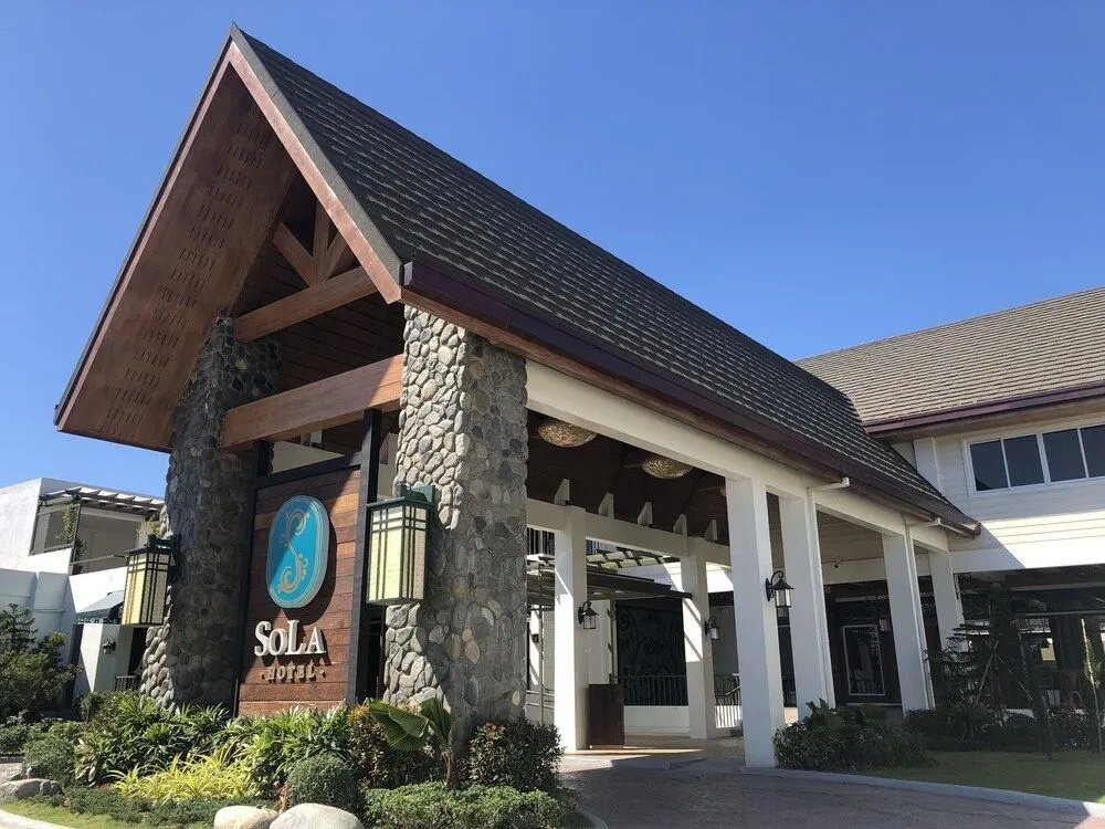 Sola Hotel & Sola Bed and Breakfast