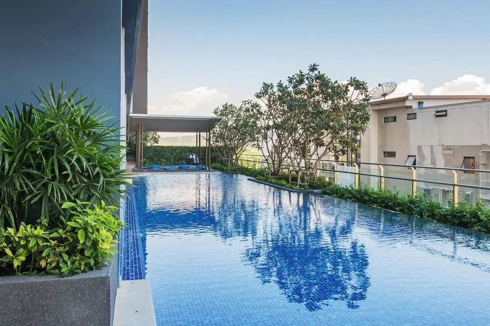 Baan Kiang Fah 1607 by Montri C