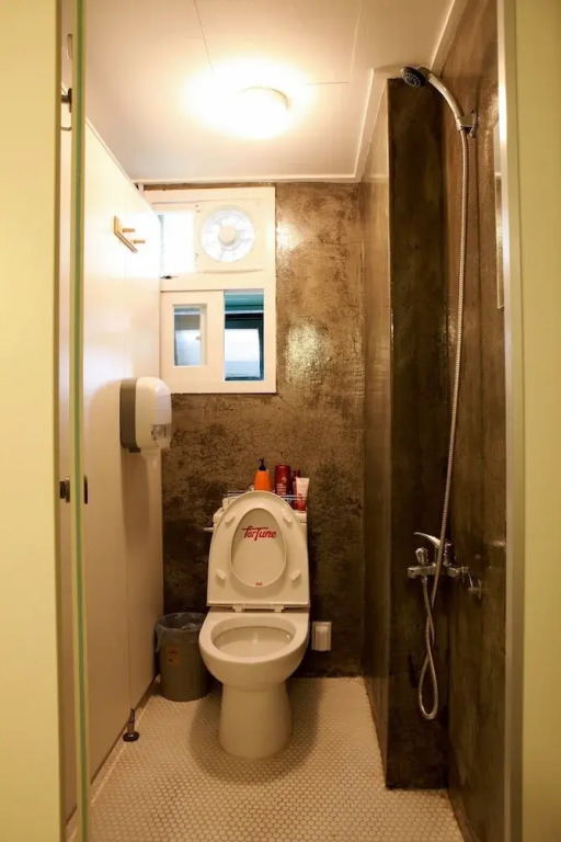 Fortune Guest House - Hostel