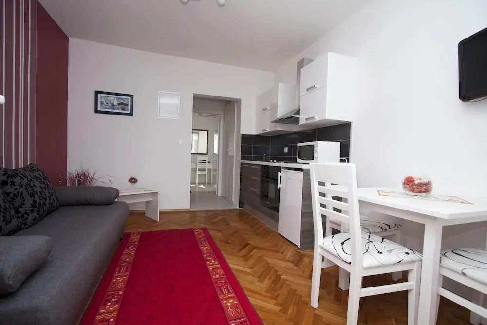 Guest house Burin