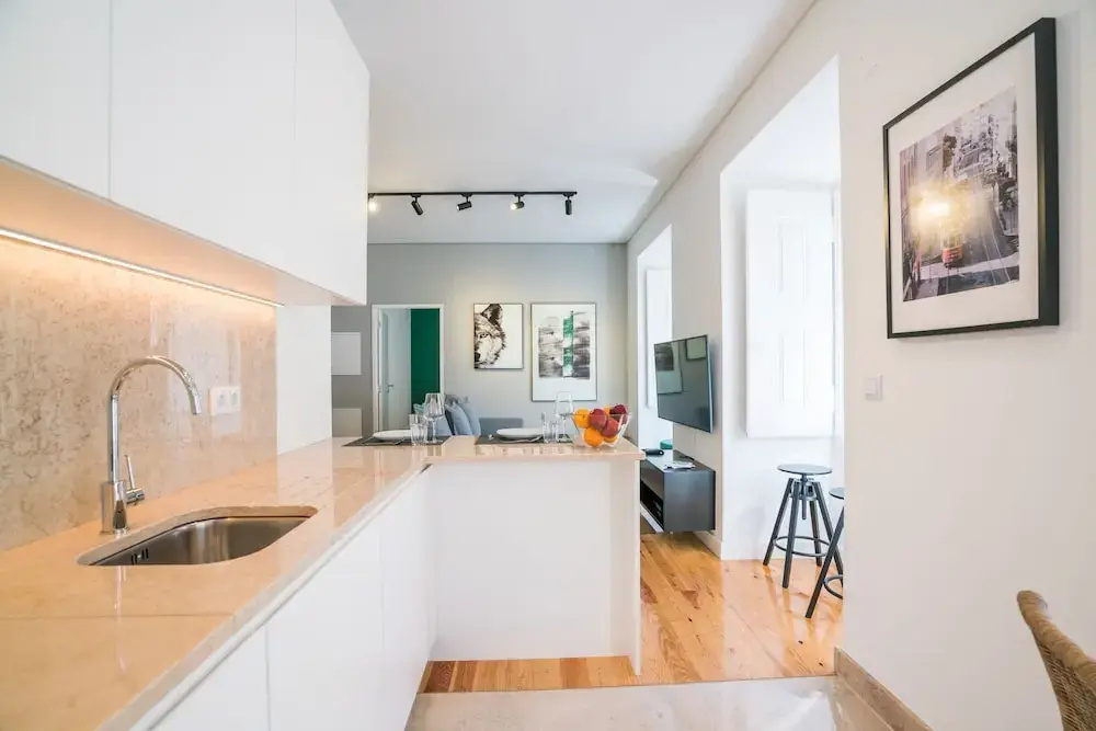 Modern Apartment in Chiado (The Heart of Lisbon) - 2