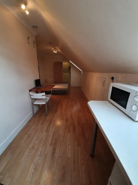 Modern Stunning Studio