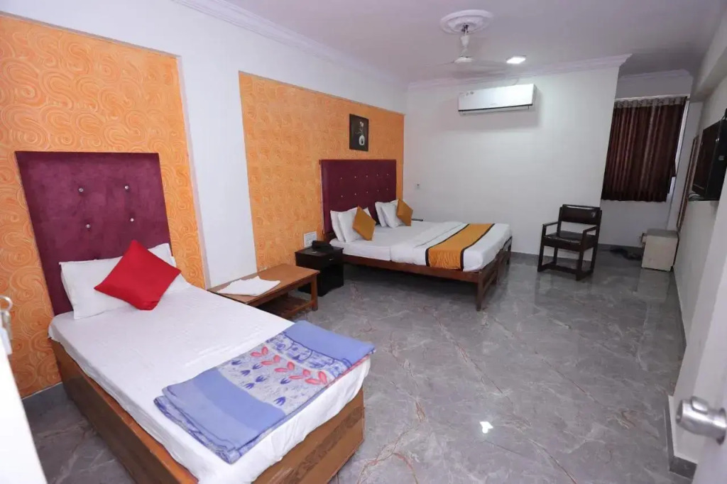 Hotel Runway Inn