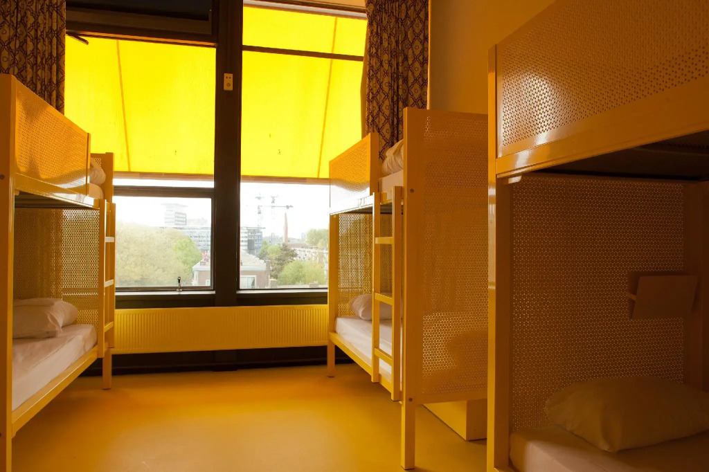 WOW Hostel Amsterdam