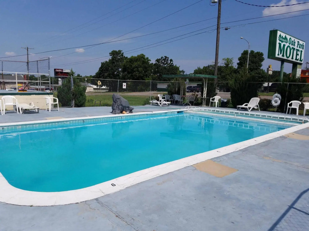 Oak Park Motel