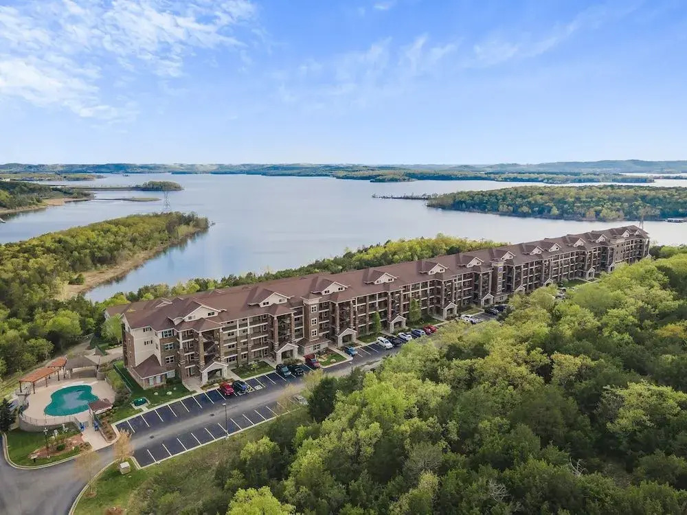 Happy Place Condo - Stunning Table Rock Lake Views