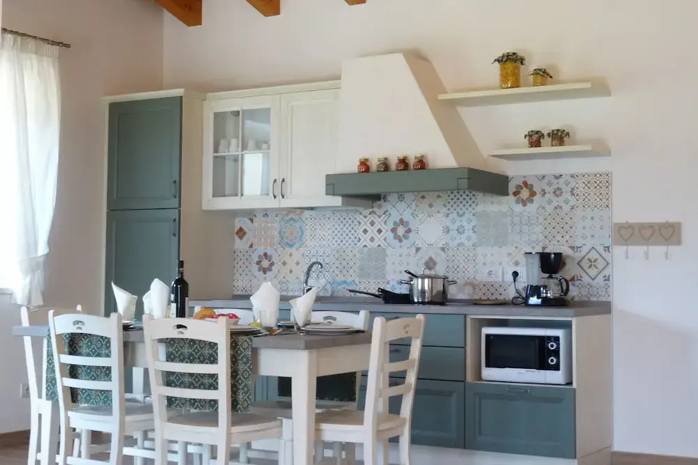 Mos Country House