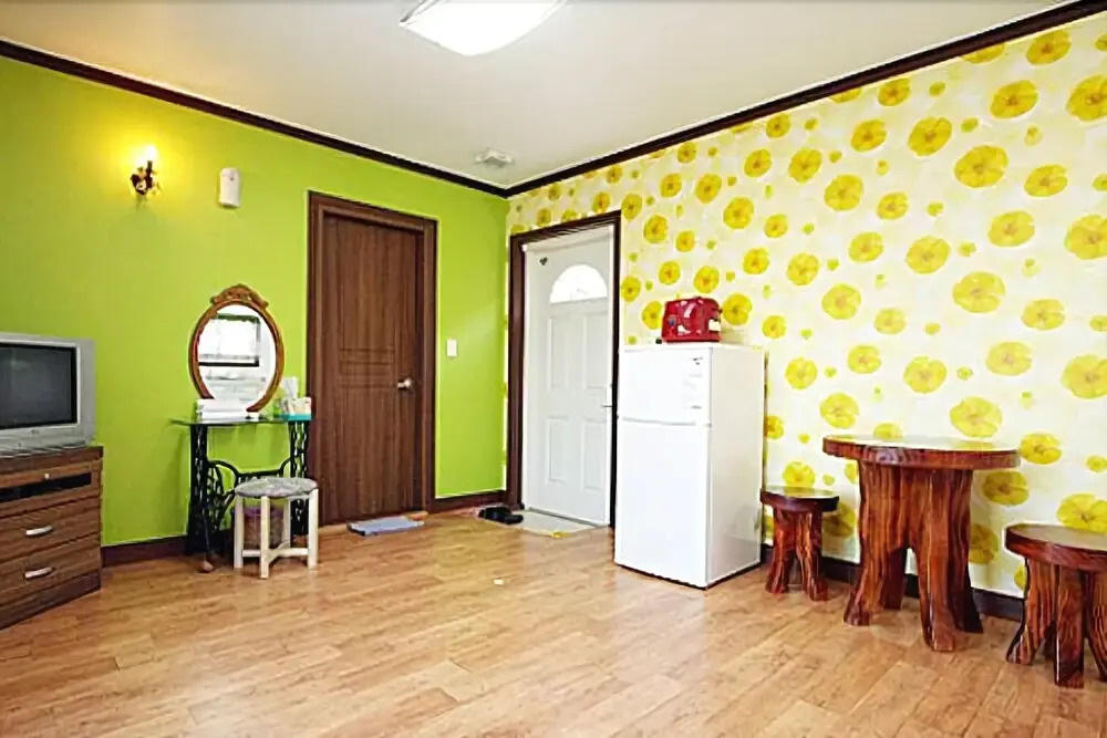 Anmyeondo Keran Blue Pension