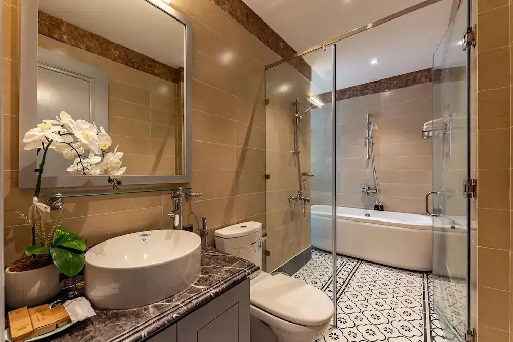 Golden Star Apartment & Hotel