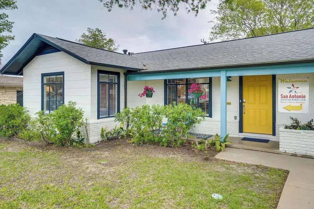 San Antonio Vacation Rental ~ 7 Mi to River Walk!