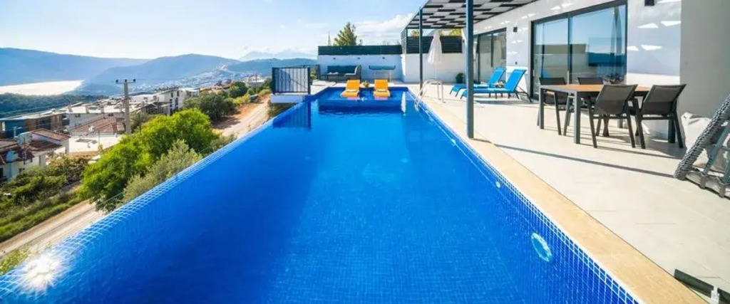 Villa Aston