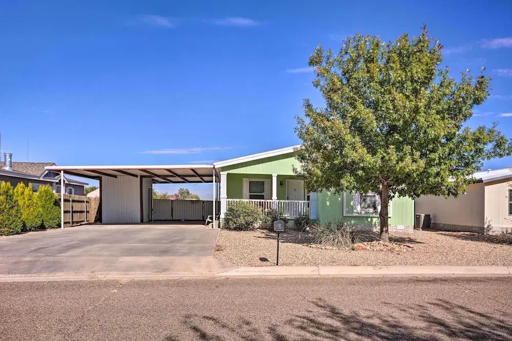 Peaceful Portales Escape w/ Patio & Grill!
