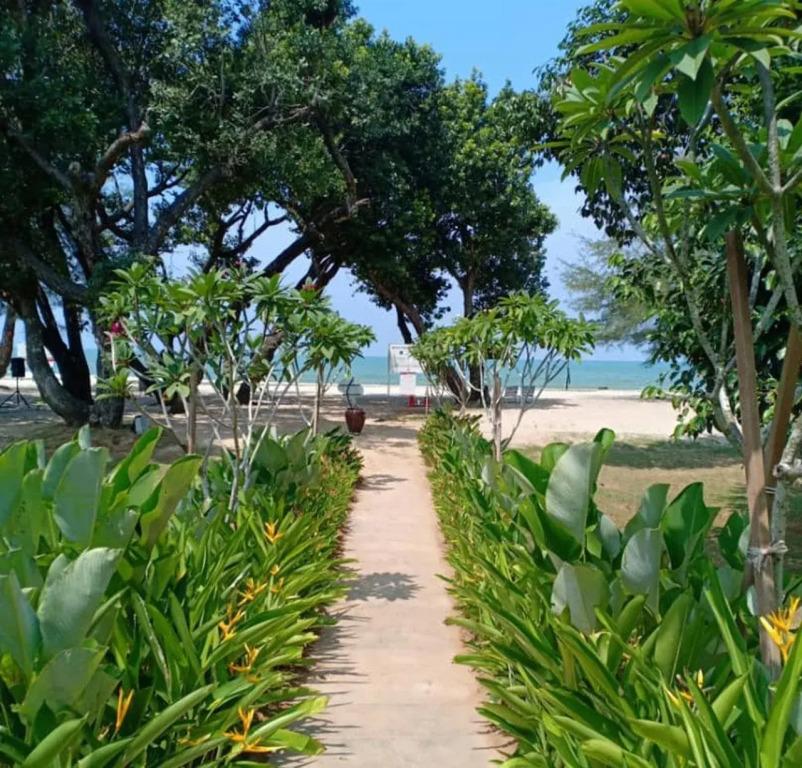 Swiss-Grand Beach Resort Kuantan - Newly Upgraded 5-Star