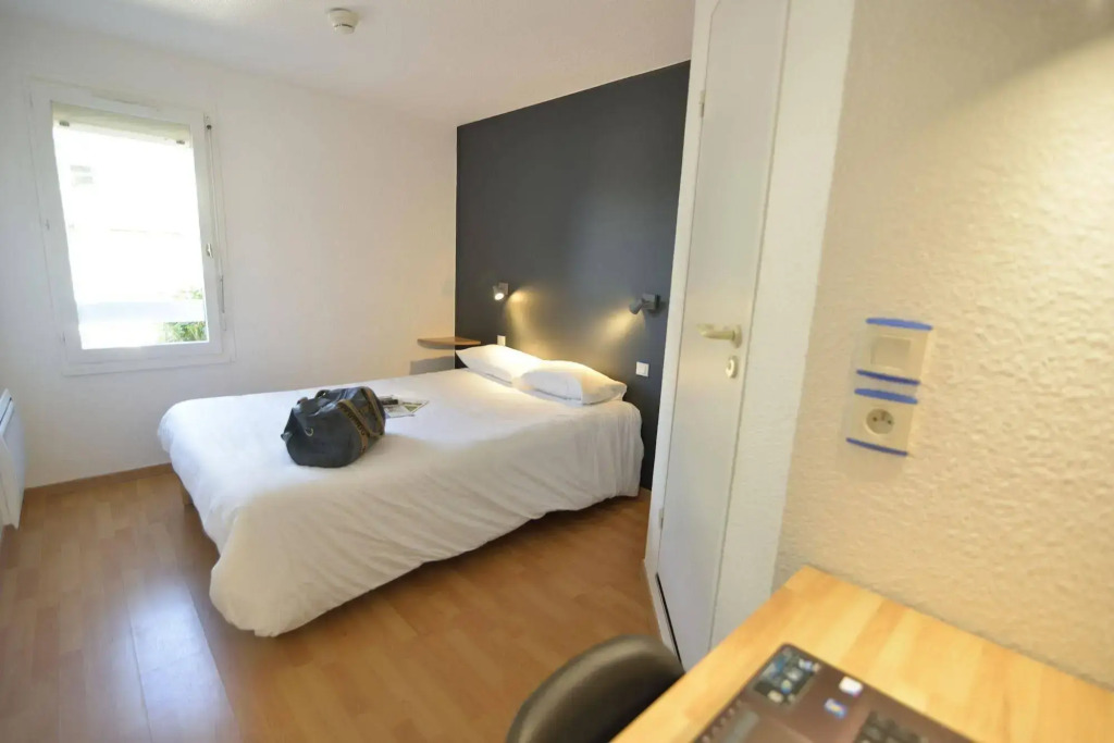 Brit Hôtel Essentiel Limoges Nord Calme, Parking gratuit, accès rapide A20