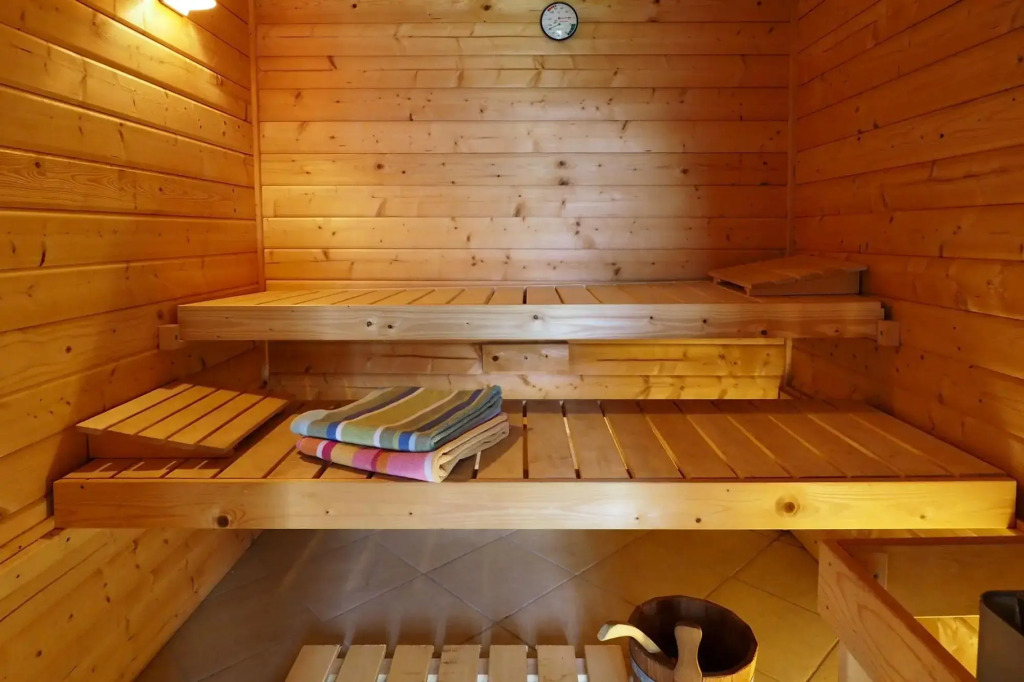 Ferienhaus mit Sauna in Burhave