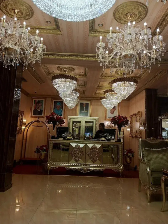 NO.1 HOTEL
