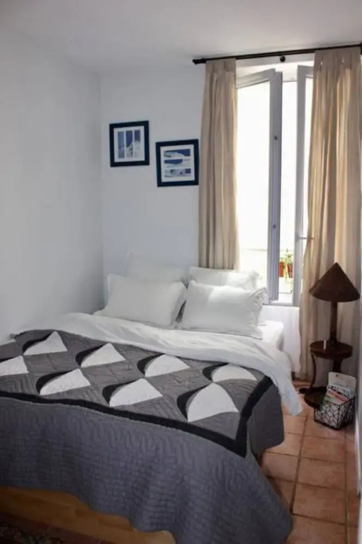 Comfortable 1 Bedroom Apartment in Paris 7th