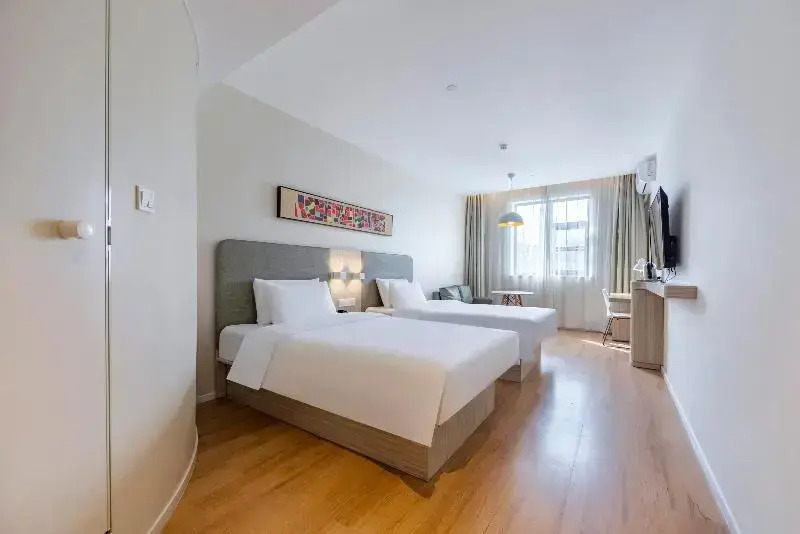 Hanting Hotel Shanghai Hongqiao Road Metro Station