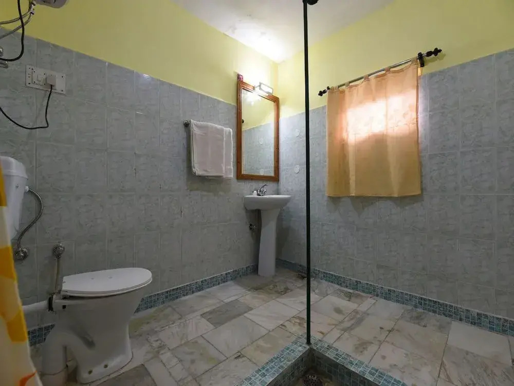 OYO 14257 Home Pleasant Family Studio at Prini