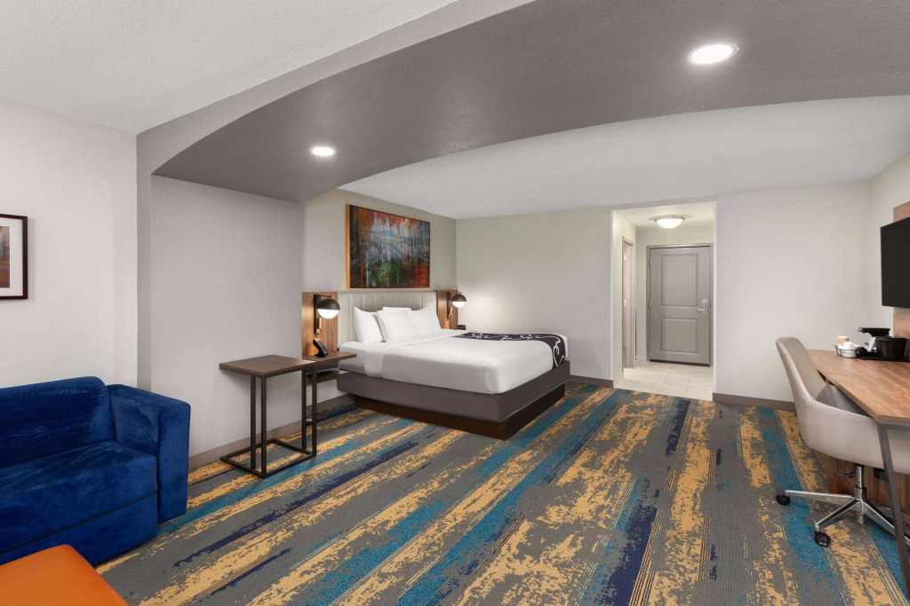 La Quinta by Wyndham Knoxville Central Papermill