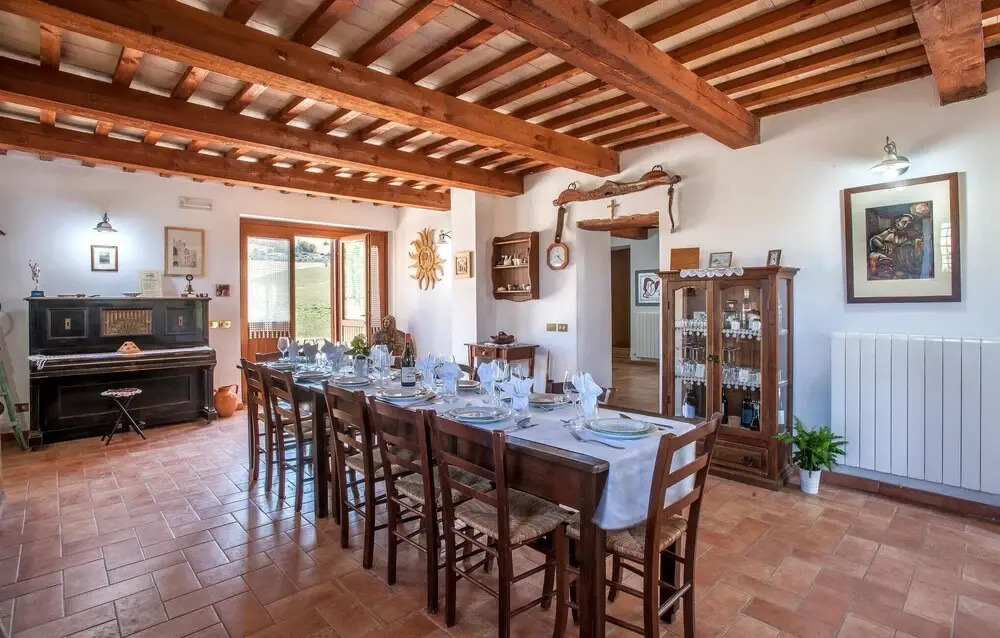 Lovely Home In Tolentino With Kitchen