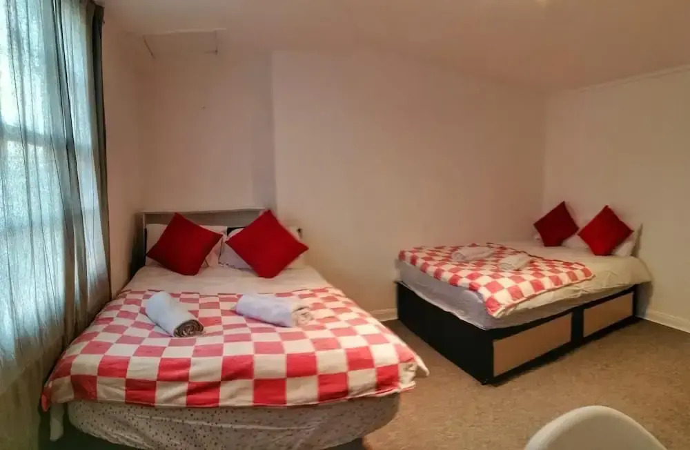 House in Central London - Sleeps up to 16