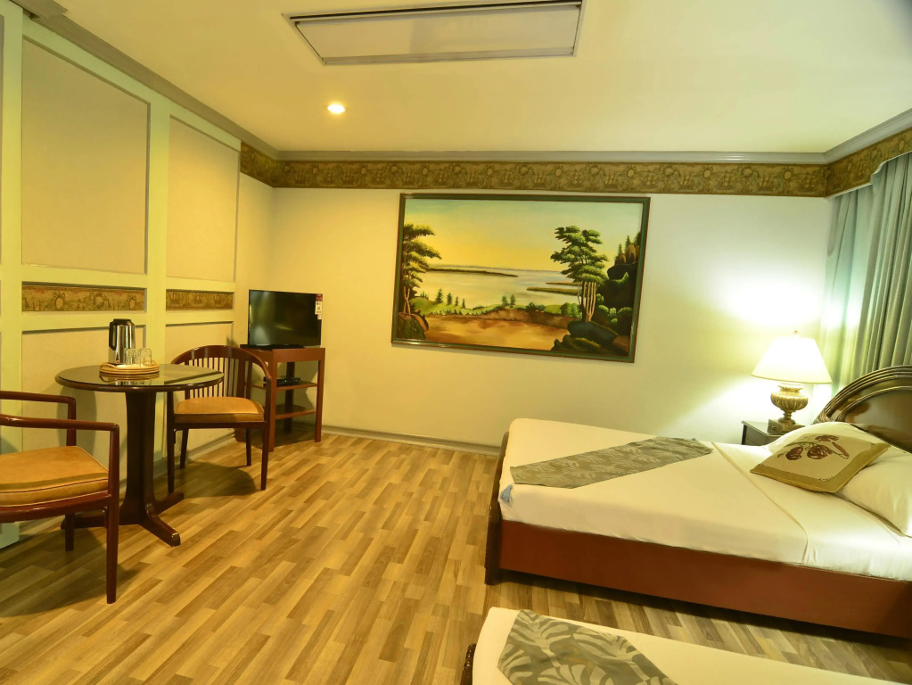 Holiday Plaza Hotel - Cebu
