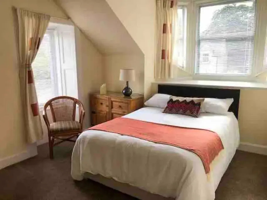 Allerton - Victorian Character Home in Stirling