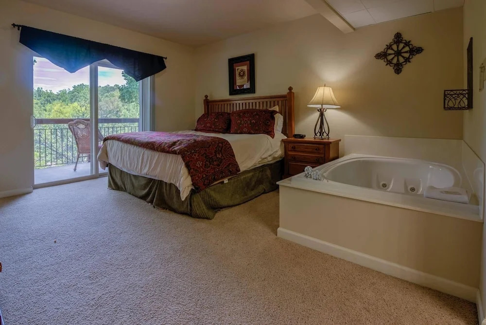 Cedar Lodge 405