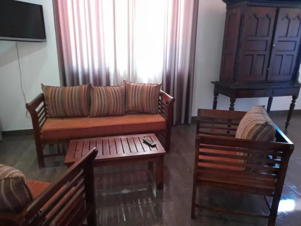 Thiven's Home Stay