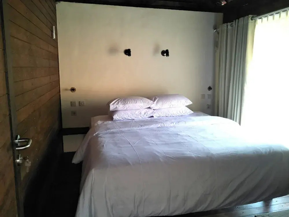 Waterside inn Nusa Penida
