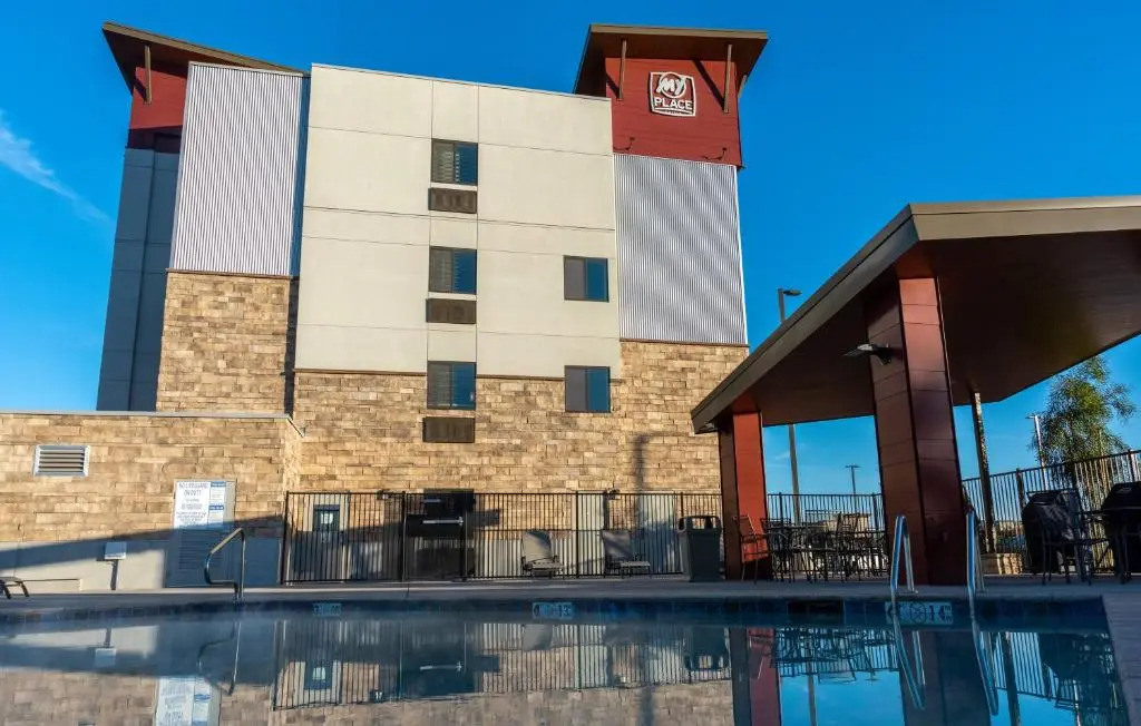 Sonesta Simply Suites Avondale