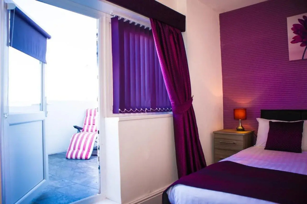 Royal Carlton Hotel