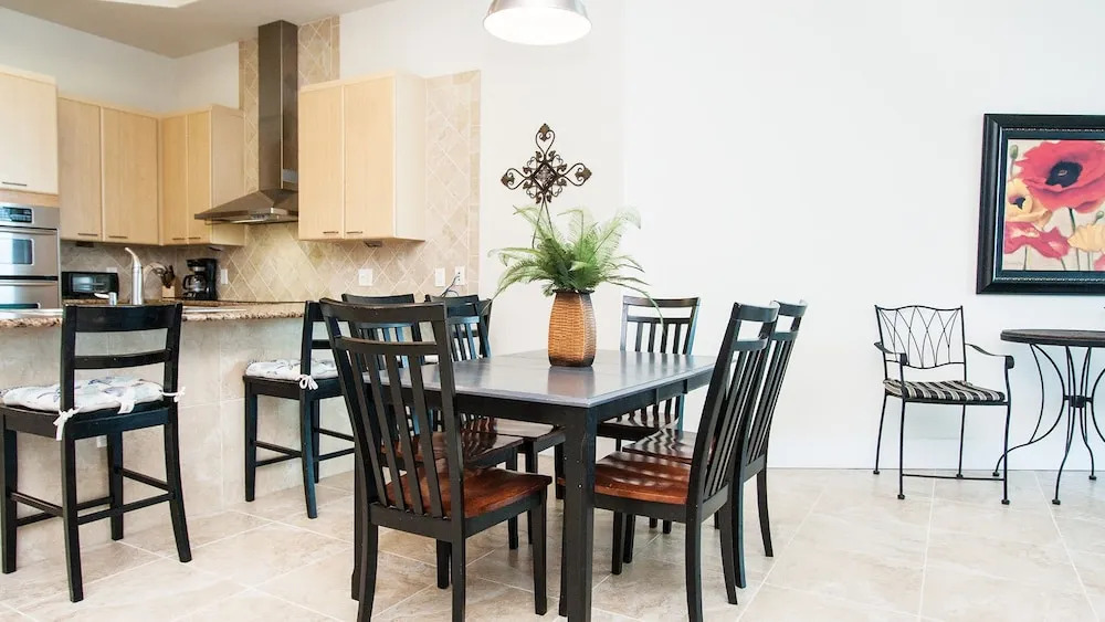 Three Bedroom With Waterfront Views - Unit Crc0104
