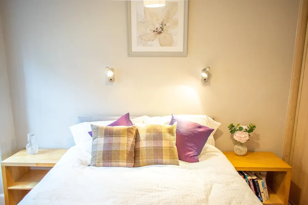 1 Bedroom Flat In Edinburgh Old Town