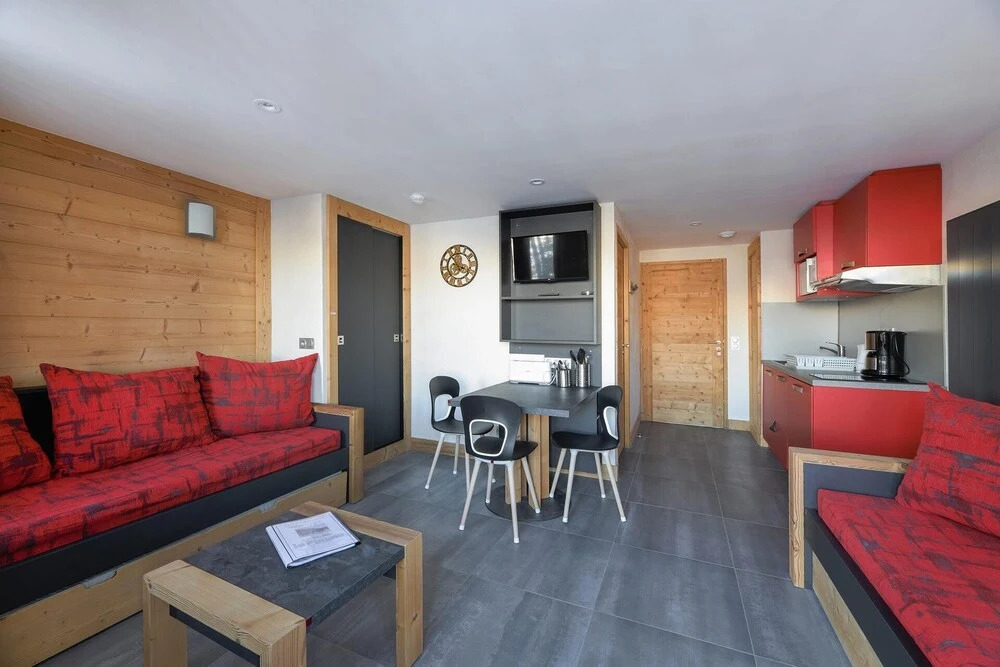 Residence LES Coches Studio in a Family Resort at the Bottom of the Slopes Bac208